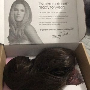 Hair extensions Brown